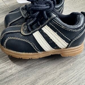 Smart Fit Toddler Boys Size 4 Navy/White with Tan Rubber Sole Lace Shoes